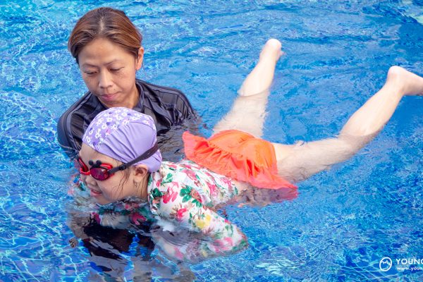 บทบาทของครอบครัวต่อความสำเร็จของนักว่ายน้ำเยาวชนไทย